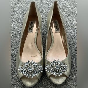 Pre-Owned Badgley Mischka Nakita Peep Toe Evening Shoes-Ivory-Size 6
